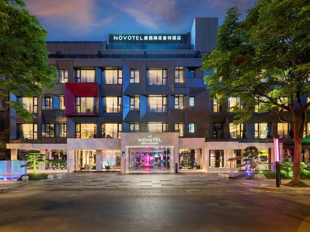 Novotel Yangzhou City Center Exterior foto