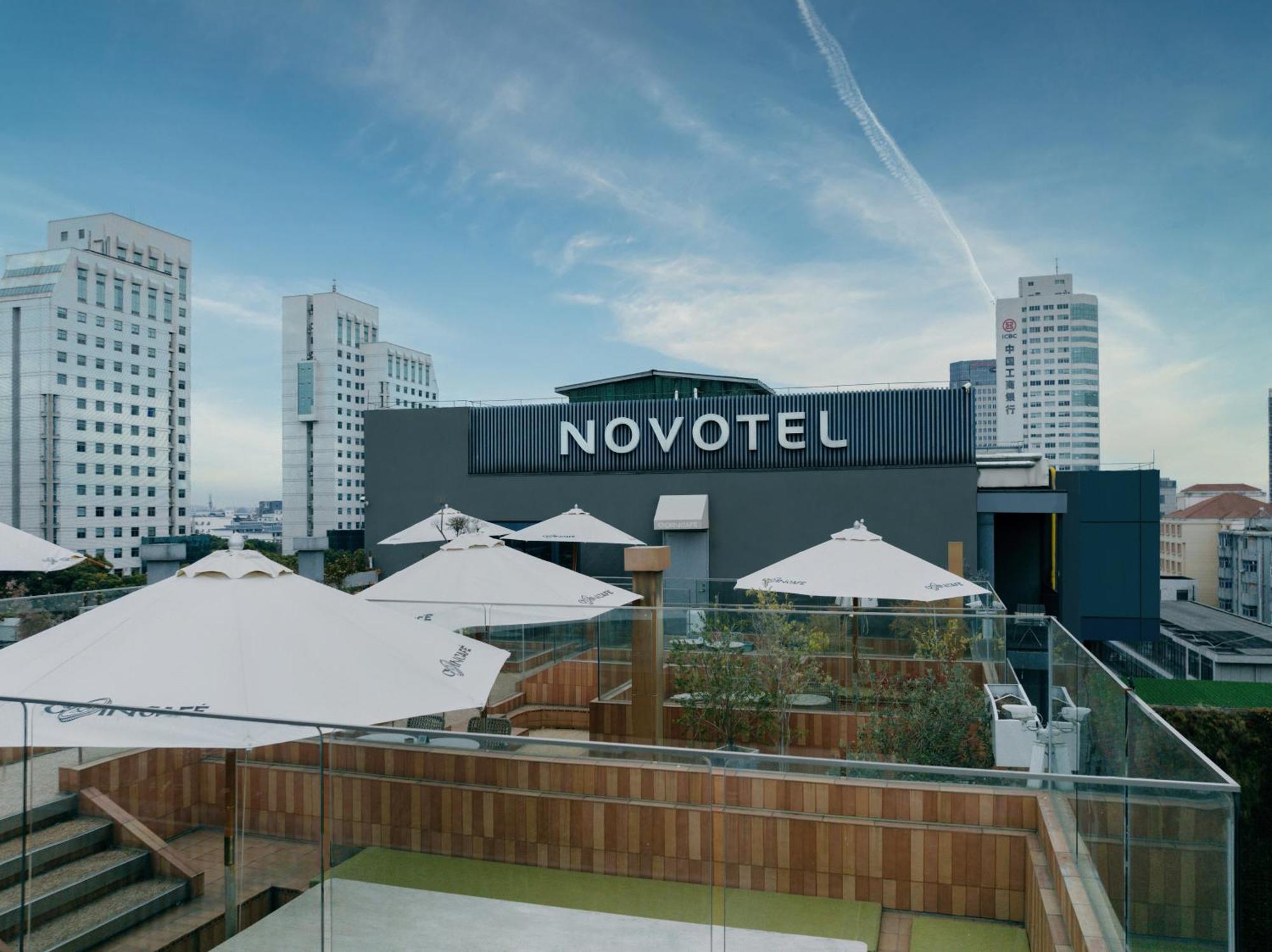 Novotel Yangzhou City Center Exterior foto